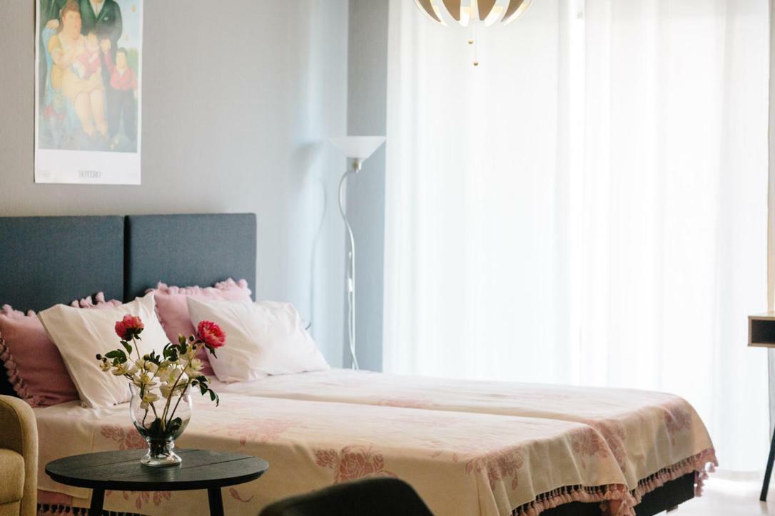 Cosy Downtown Studio - Suite Komotini Exterior foto